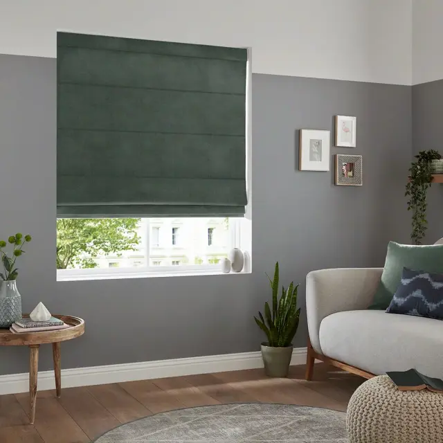 Excellent Blinds Curtains Trading LLC Blackout Roman Blinds.04