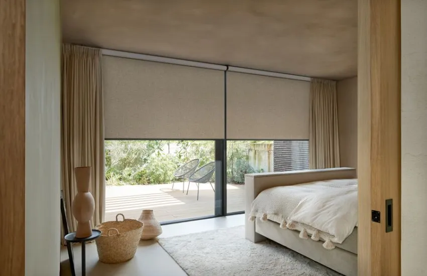 Smart motorized roller shades7