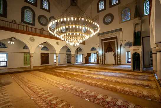 Mosque Carpets are Available at Affordable Price